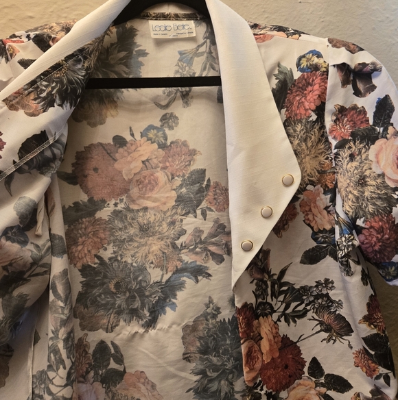 Vintage Floral Statement Blazer – Made in Canada – Lightweight Layer 80s - Picture 6 of 7